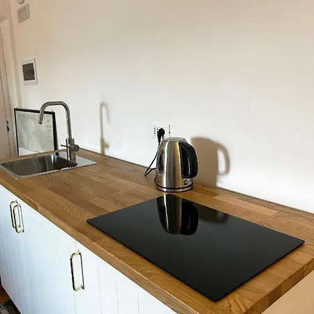 Il Dolce Far Niente, La Serra Di